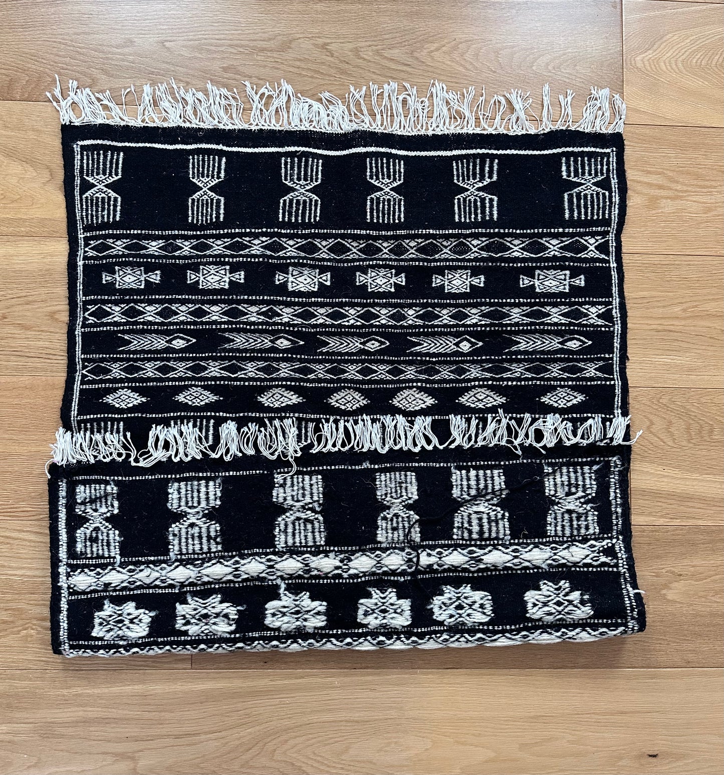 Handmade Tunisian Wool Rug